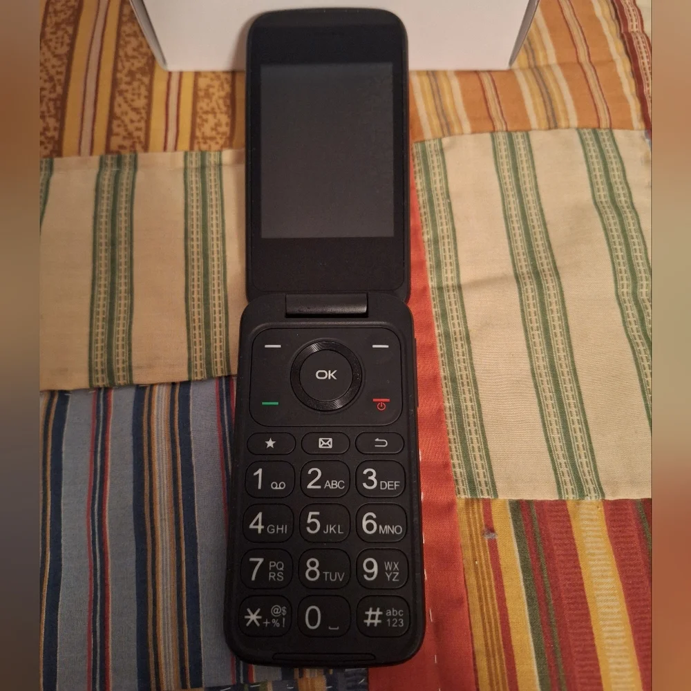 TCL FLIP Pro Midnight Black Mobile Phone 4GB Storage- No Charger